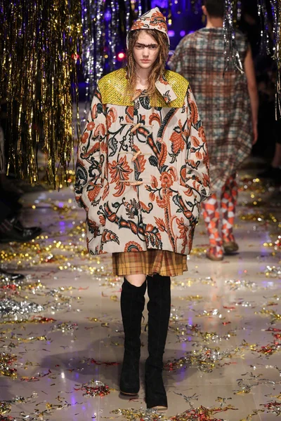 Look 20